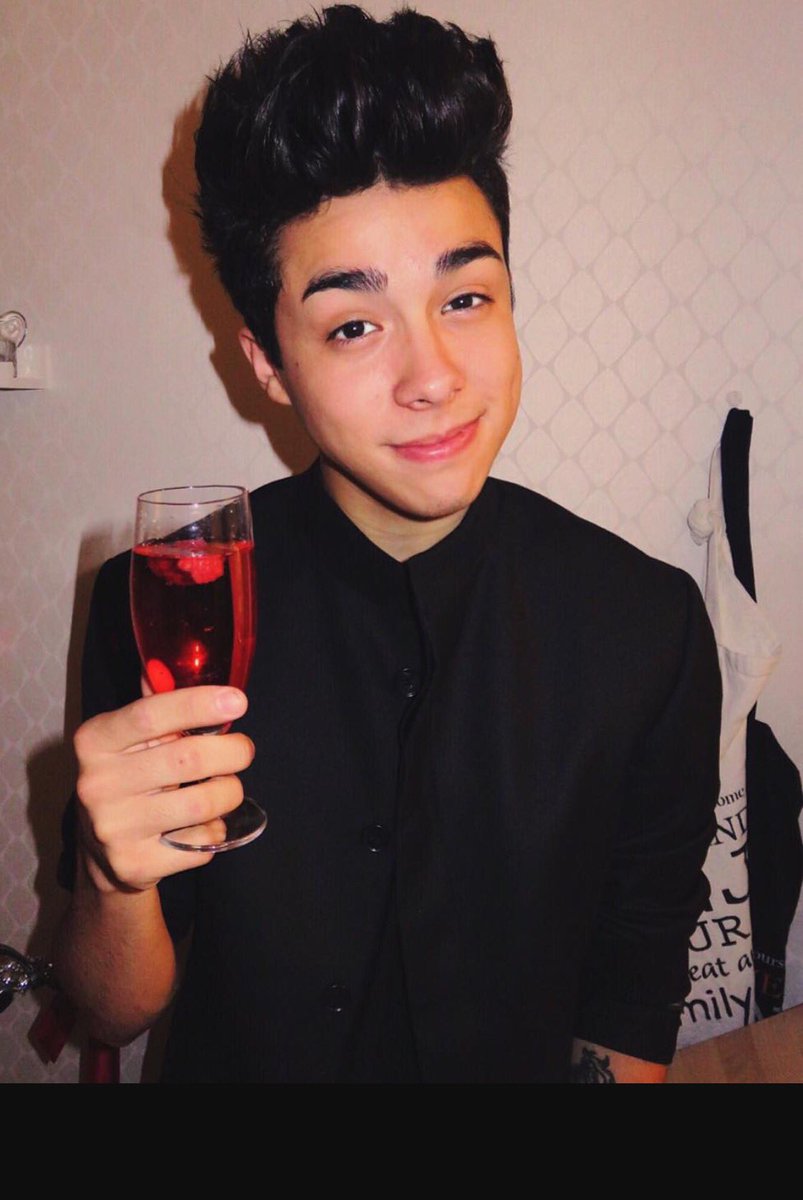 Sarai47547239's tweet image. @mariobautista_  mi amor mucho éxito ❤️❤️😘😘