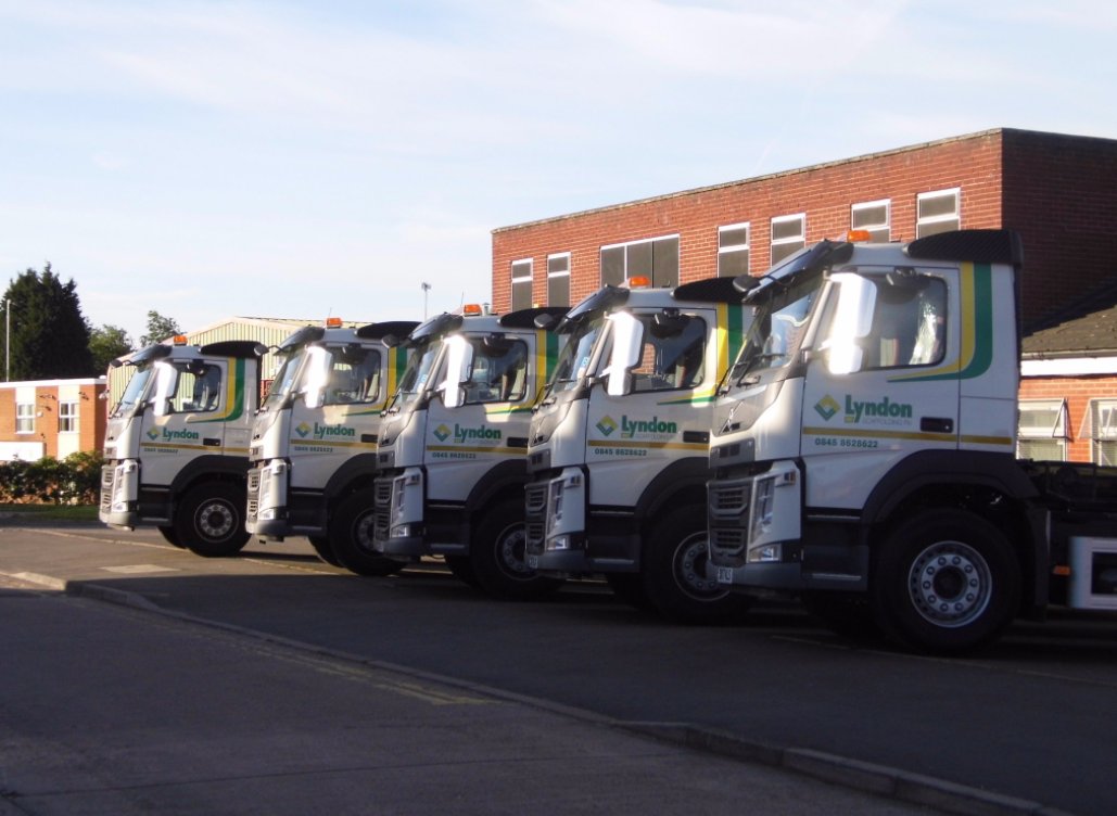 #backtowork today &amp; our modern fleet of 40+ HGVs, hiabs, roll offs &amp; artics &amp; 120+ vans are out there keeping the men moving across the UK