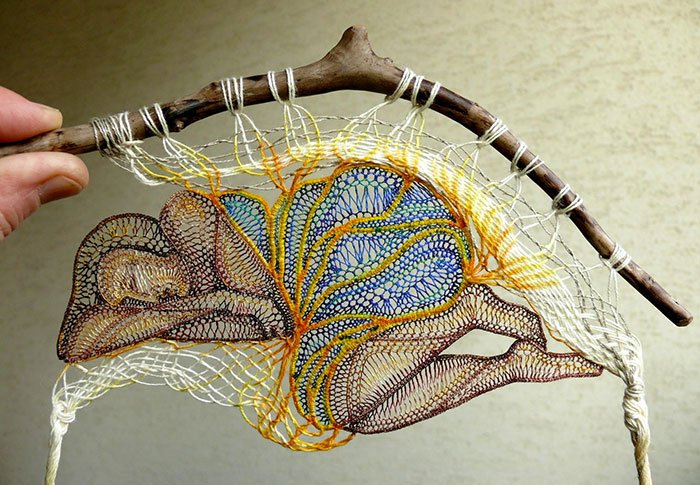 Distinctboxes's tweet photo. Hungarian artist Agnes Herczeg blends incredibly intricate lace art with knotty pieces of wood. https://t.co/lVNRmbUFvJ