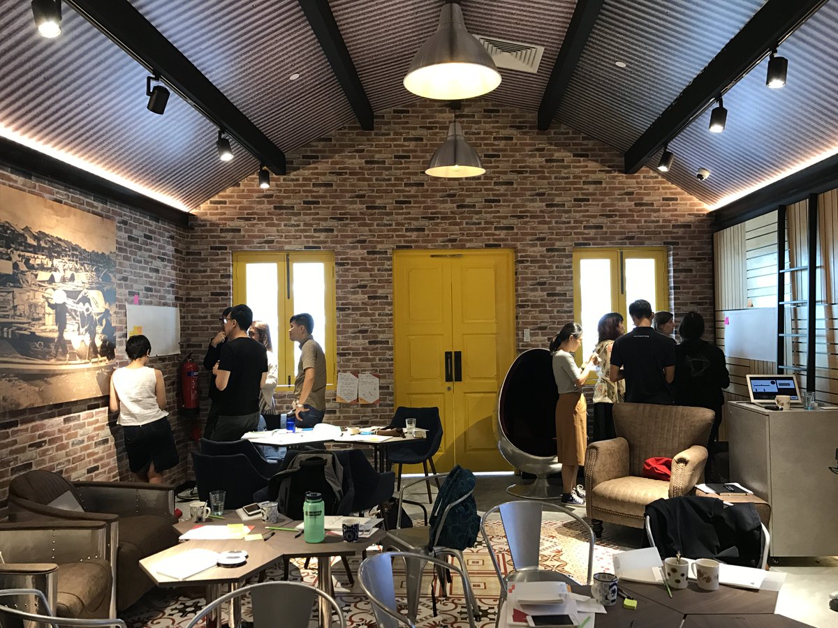 Foolproof_UX's tweet photo. Teams working hard at Creating &amp; Selling UX Strategy workshop with our Strategy Director @timothyloo! #UXStrat #Foolproof #UX https://t.co/UWsI6eFhGh
