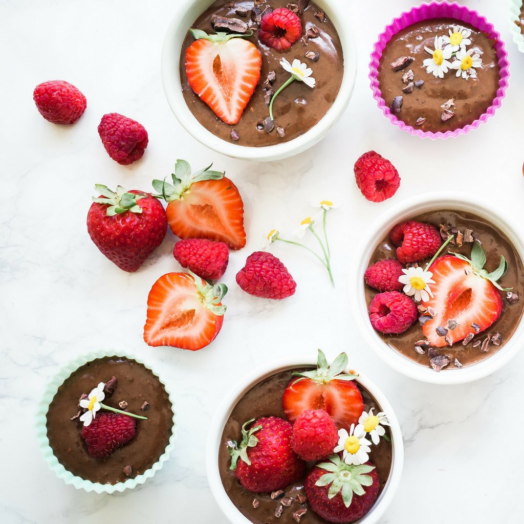 mrros_us's tweet photo. Add healthy fats to your diet while eating a rich and creamy chocolate mousse. Recipe on our FB page. #vegan #fit #transformation #keto https://t.co/ZxwriROYu3