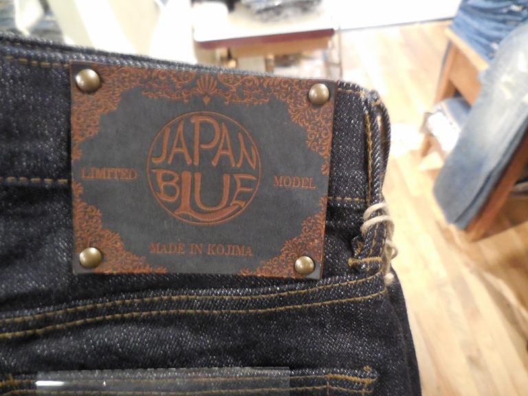Japanbluejeans's tweet photo. 京都店限定ジーンズが登場しました！JB0601モデルをベースにステッチを施した渋いモデル。ステッチカラーの元ネタは京都ならです。
https://t.co/mmIrSjKf4o
#japanbluejeans #JB0601 #京都店 https://t.co/xUDQcAK2Ff