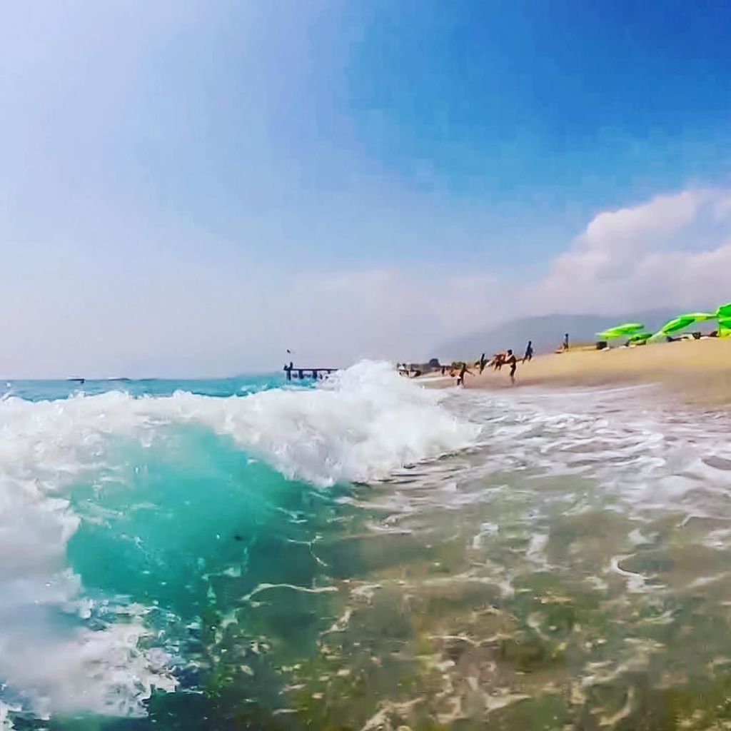 3EyedRaven2020's tweet photo. #beach #familybeach #kargicak #beachday #beachlife #wavespray #waves #gopro #goprohero5 #goproherosession #waterpr… https://t.co/ZhDtc2LoHC https://t.co/nIEsJ8uohX