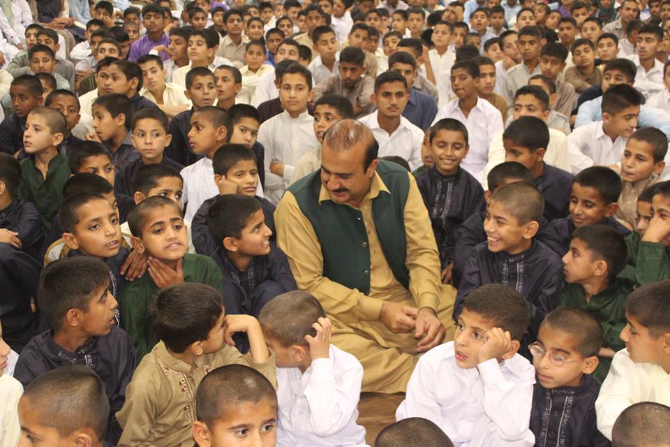 pakistansweeth3's tweet photo. Humanity Should Be Our Race.
                            Love Should Be Our Religion.
 #zamurradkhan #orphans #youcaring #smiles #love https://t.co/xojr2h2nzL