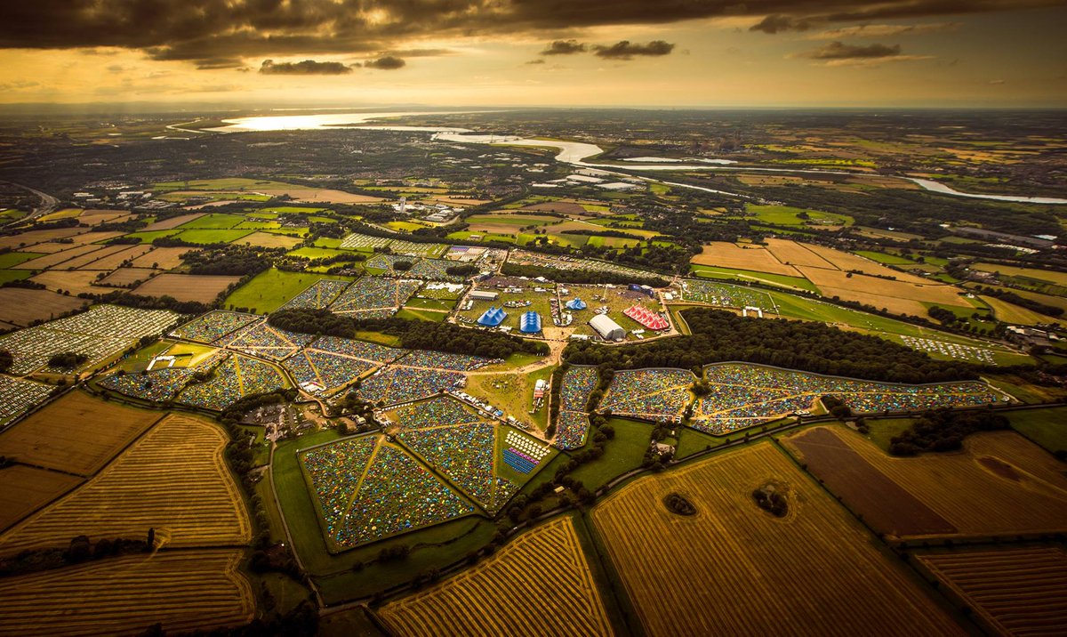 Creamfields's tweet photo. Who else has those post Creamfields blues?  #TakeUsBack 🙌 ➡️ https://t.co/fH19MOEY1G https://t.co/rz4KTk6Tgb