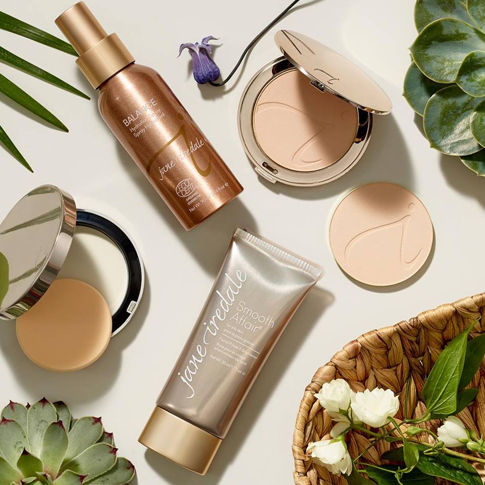 Keep your glow while minimising shine. bit.ly/2tiFQZi