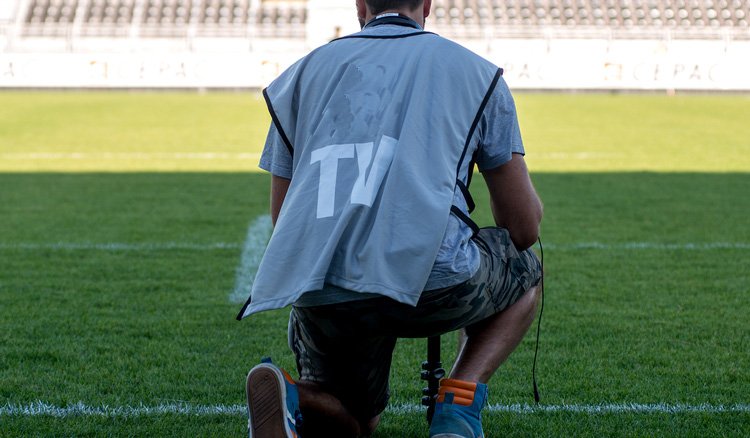 ProvenceRugby's tweet photo. 📆 Vendredi 8 septembre
🕣 20h45
🎥 @lachainelequipe 
🏟️@CSBJ_Officiel / #ProvenceRugby
Infos ➡️ https://t.co/uD5COlPGEi
#CSBJPRO https://t.co/RhVs0HUJrc