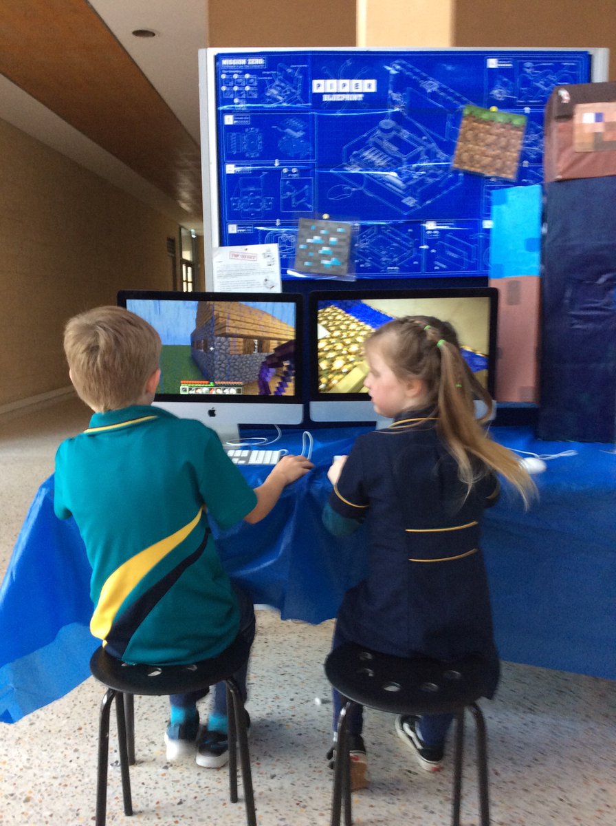 ScAshdale's tweet photo. #AshdaleSTEM learning through play https://t.co/0uw5QW0d20