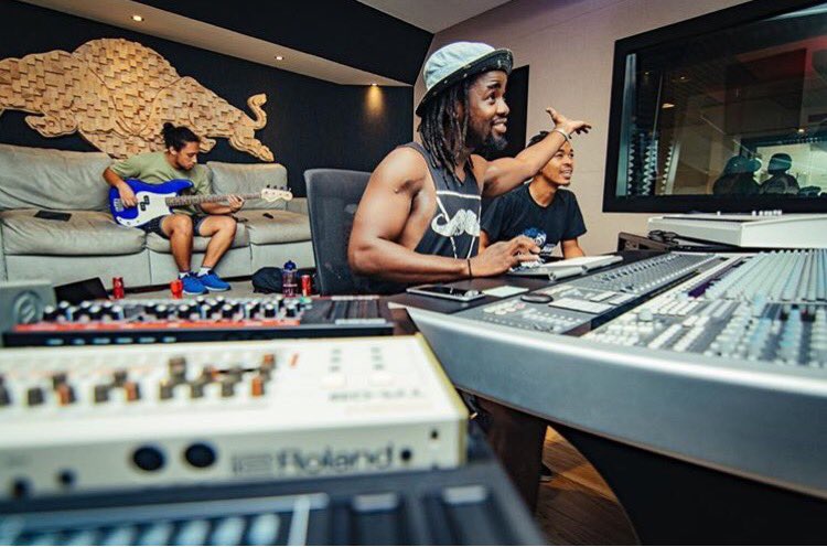 WandileMusic's tweet photo. @RBStudiosCPT @StereoTypeBeats @GalloRecordsSA @StJohnLombard @eldon_quirk Photo By @byjono 🔥 https://t.co/TlJI4LHLkT