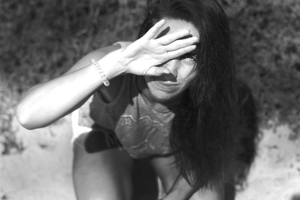 clarabaezm's tweet photo. Emancipate yourself from mental slavery, none but ourselves can free our minds. 👽🖤📷 @mi_mot https://t.co/d3AoZ3nZf7