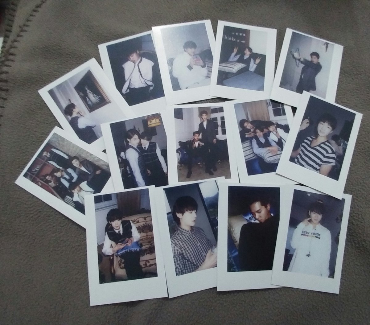 2hyun_nuest's tweet photo. [NEW] WINNER STANDEE &amp; Polaroid Set ( un-official ) #winnerstuff #winnerpolaroid https://t.co/Rs8w3koyHU
