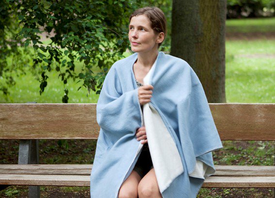 LICHTdesLEBENS's tweet photo. Für den lauen #Sommerabend – unser Licht des Lebens #Biophotonen-Poncho. https://t.co/hql8Ixq8Pl #Entspannung #Lichttherapie #Poncho https://t.co/yp1HhcU1qI