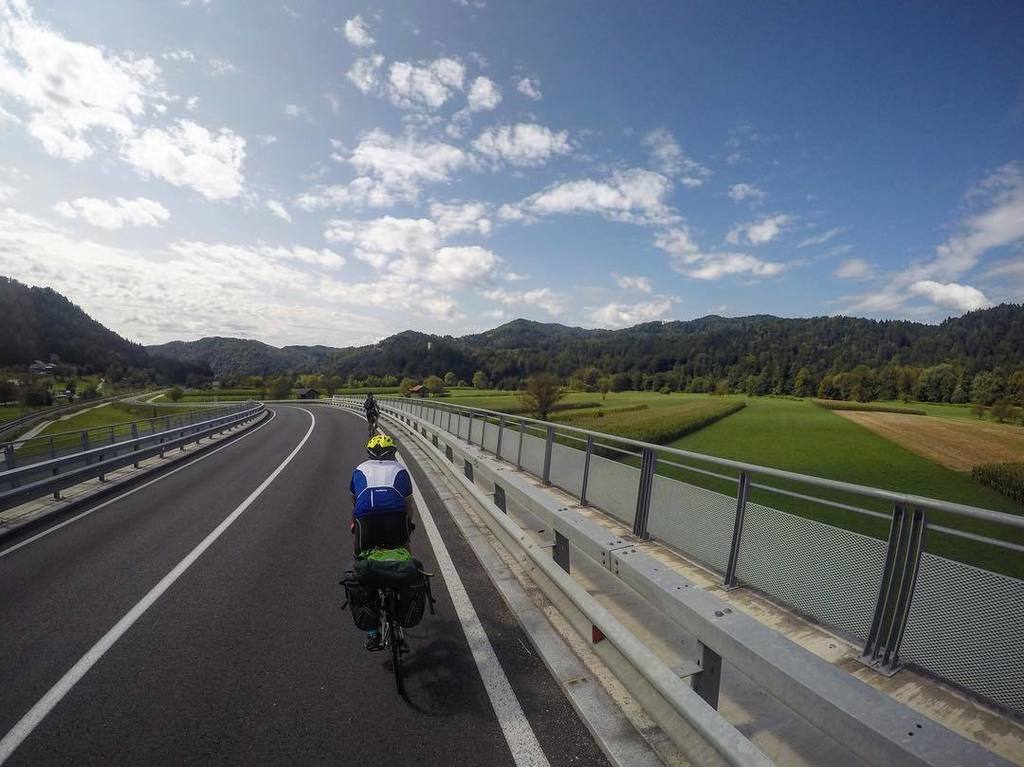 NeverAloneApp's tweet photo. be safe, try NeverAlone app! #neveraloneapp #bike #ride #riding #bikepacking #outdoor #adventure #roads #cycling #vtt #discover #slovenija … https://t.co/OZgDLBwlE2
