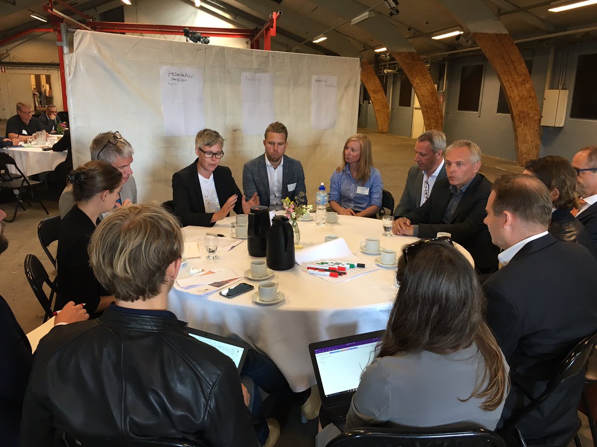 CKICNordic's tweet photo. Lively group discussions on #GreenFinance at #CPHClimateSolutions ☝️🗣@ClimateKICLoCaL @ClimateKIC @cphclimateconf @koebenhavner https://t.co/4NBAC4Y6tb