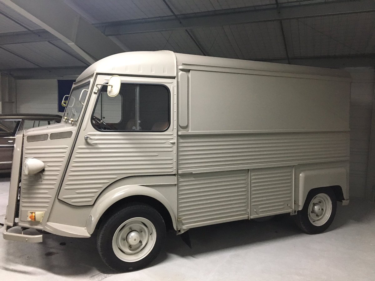 simercer22's tweet image. From the Citroen Museum Castellane South of France. Amazing collection of vehicles