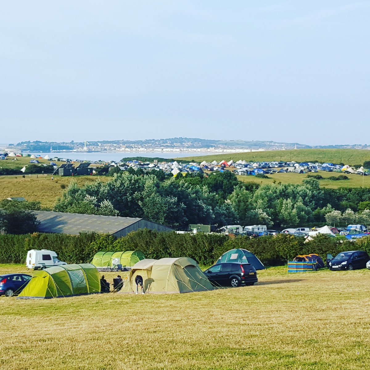 MummaHippo's tweet photo. Had the most amazing four days at #Eweleaze Farm Dorset. Very hot and sunny. Beautiful surroundings. Definitely be back next year. https://t.co/Fl79crPfi7