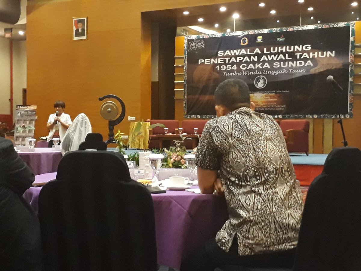 sobatbudaya's tweet photo. Sambutan Dinas Kebudayaan Kota Bandung, #pabaruSunda #kalenderSunda @PabaruSunda https://t.co/rLO60KJmo5