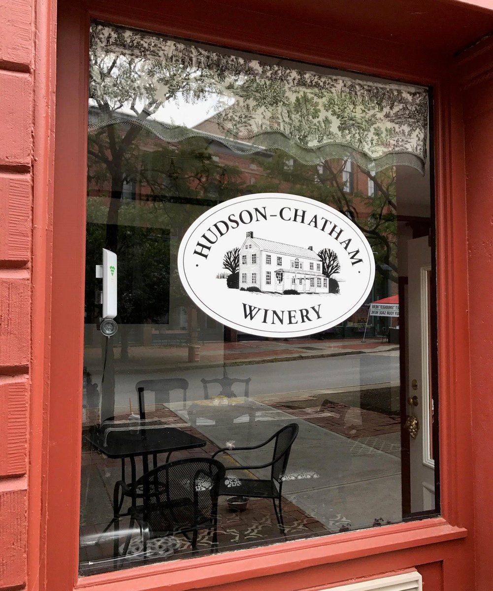 AmericanWineryGuide tweet media