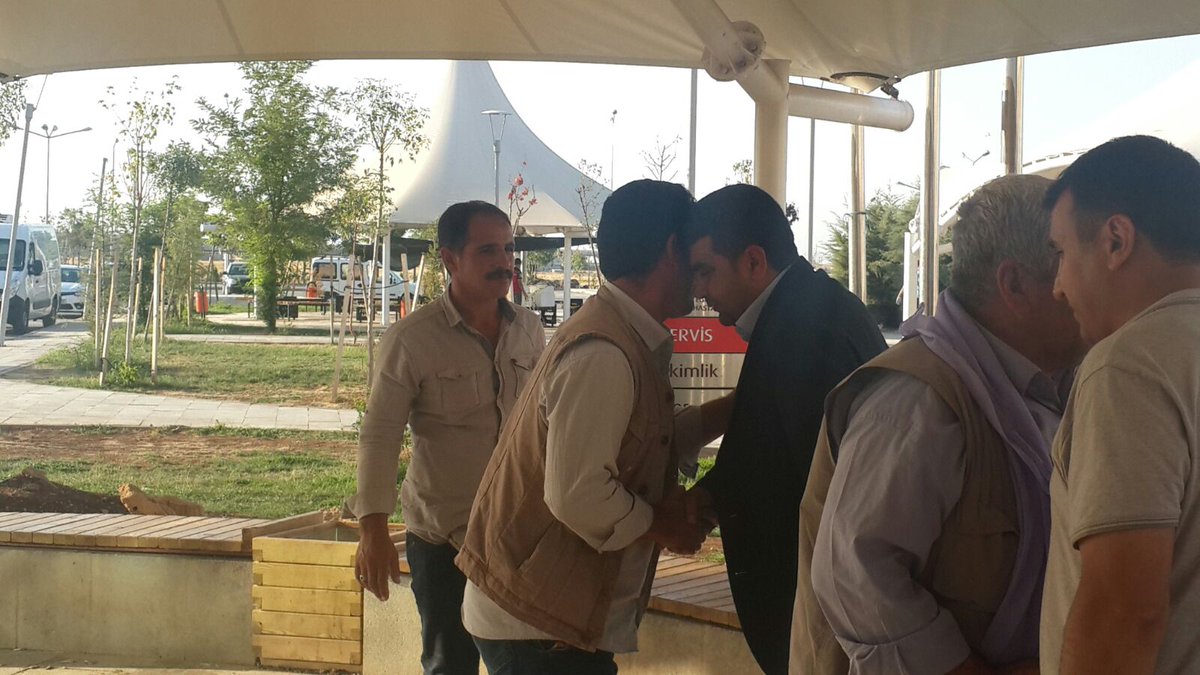 Diyarbakır Eğitim ve araştırma hastanesinde Yatan  Erganili Hastalarımızı ziyaret edip Geçmis olsun dileklerde bulunduk.<a href="/metinbulut23/">Metin BULUT</a>
