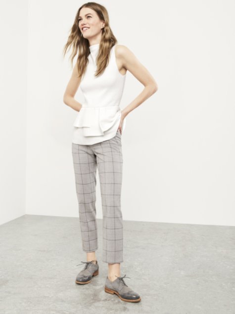 And the "Most Versatile" award goes to... our Avery pant. Polished, chic, and perfectly tailored. bananarepublic.ca #itsbanana