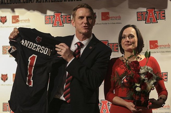 "It's not a great diagnosis ... But people have beat it, and she's a fighter." | ASU coach by ailing wife's side » arkdg.link/arkan3bb6