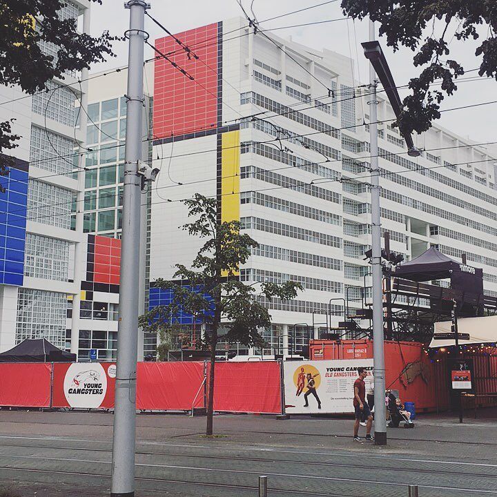 WOOP WOOP vanaf morgen <a href="/younggangsters/">YoungGangsters</a> op het Spuiplein! Den Haag grijp je kans 💪🏻. #locatietheater #spektakel #ol… ift.tt/2wluIt8