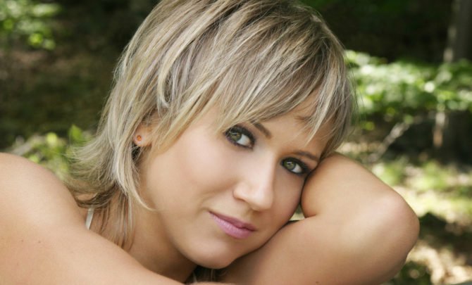 Happy birthday Jennifer Landon     