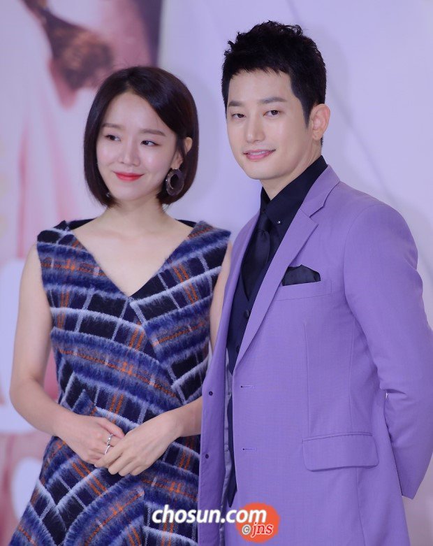 ParkSiHooINA's tweet photo. 2017.08.29 Park Si Hoo "My Golden Life" Press Conference (3)
Source: newsnate and naver 
#parksihoo 
#MyGoldenLife 
#박시후 
#황금빛내인생 https://t.co/F8gsZMdi9B