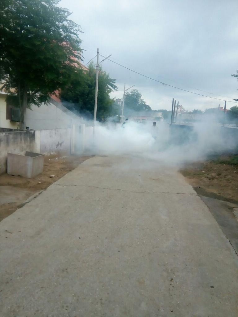 DespLnk's tweet photo. Fogging in Railway Loco Colony #jaipur #SwachhtaPakhwada https://t.co/YqXX9ahpB0