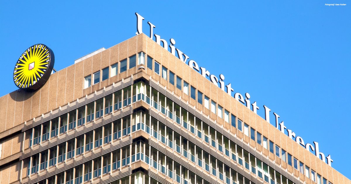 ScreenCheck_'s tweet image. #UniversiteitUtrecht produces its #StaffCard with the central #CardManagementSystem #CardsOnline. #onecardsolution 
ow.ly/gUA430eL0io