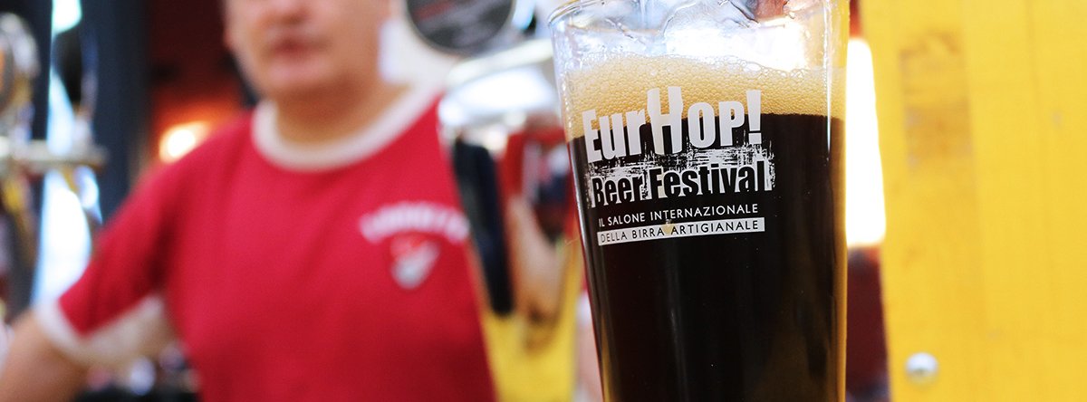 publigiovane's tweet photo. EurHop! Roma #Beer Festival sta tornando! 6-7-8 ottobre a #Roma! Compra i biglietti su https://t.co/4UxGFVmTYv #eurhop17 #romabeerfestival https://t.co/Nu3YaNE4X8