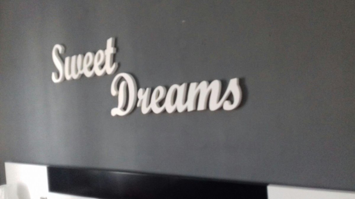 IC_ROTULOS3D's tweet photo. Rótulo decorativo interior Sweet Dreams #art  #drawing  #picture #rotulos #Fotogaleria #decoracion #picture #love #follow4follow #like4like https://t.co/iy7f1ViDbJ