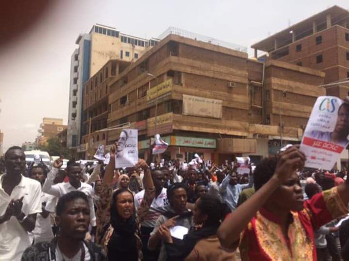 View image on Twitter