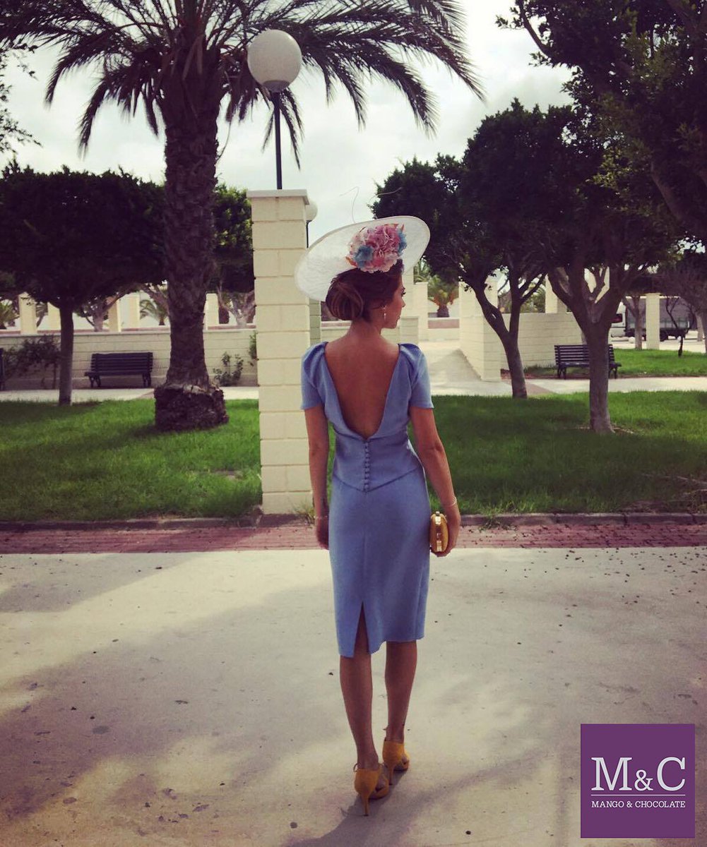 MangoYChocolat's tweet photo. Así de preciosa y elegante iba Esther con un vestido de Mango &amp; Chocolate ¿Qué te parece? 😍  https://t.co/3OnkzSDBi6 #Outlet #Rebajas #Dress https://t.co/BUiYiT191p