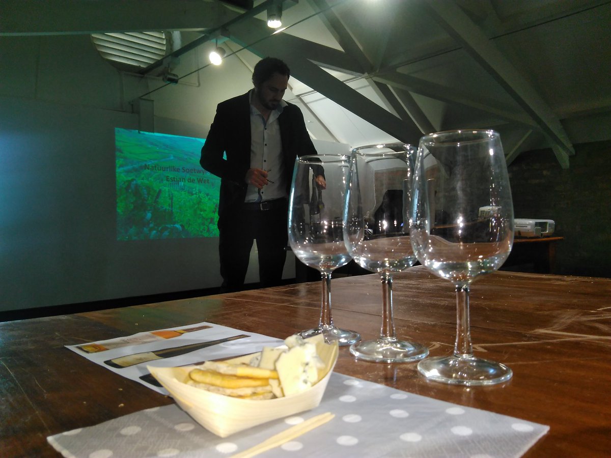 Estian talking about some Natural sweet wines. Going to be interesting. Looking forward to the tasting. <a href="/estiandewet/">Estian</a>