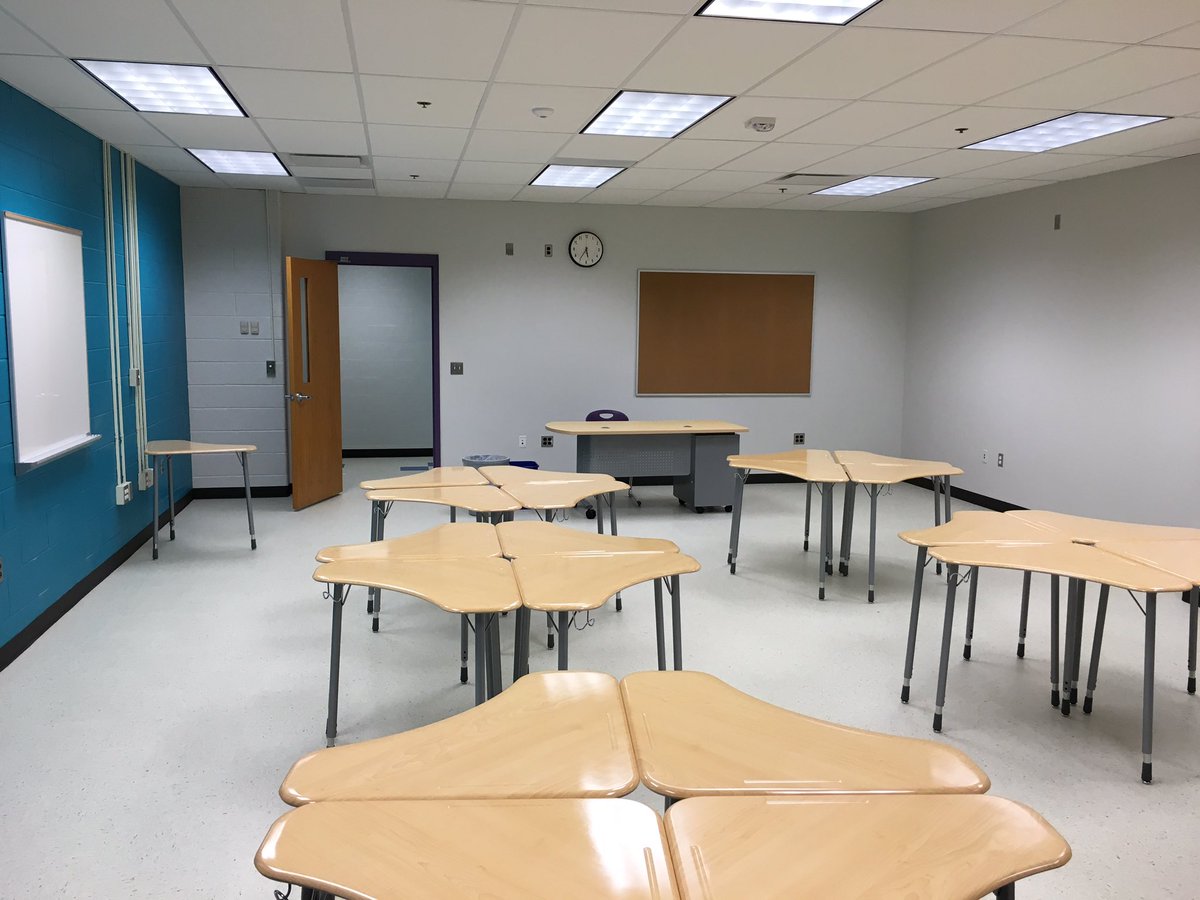 APSFacilities's tweet photo. Construction 🔨 complete for new #GunstonMS classrooms! https://t.co/ytgnRzwJNl