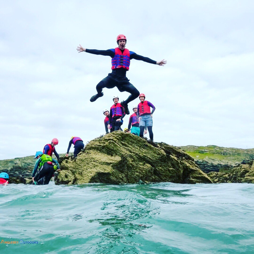 Sheff Walking Group (@sheffwalkgroup) on Twitter photo We certainly made a splash in #Anglesey this weekend as some of the group braved the cold sea and went #coasteering! <a href="/outdooranglesey/">Anglesey Outdoors</a> #wales We certainly made a splash in #Anglesey this weekend as some of the group braved the cold sea and went #coasteering! <a href="/outdooranglesey/">Anglesey Outdoors</a> #wales
