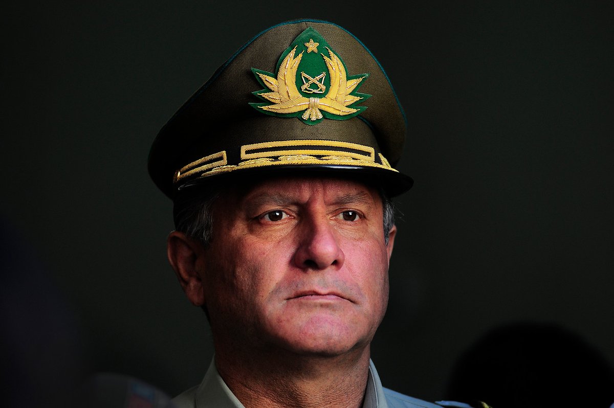 GAMBA_CL's tweet photo. Teniente violó a becaria de Costa Rica y Carabineros la mantuvo incomunicada y sedada durante una semana https://t.co/AJX15VscC6 https://t.co/72WyV5sk0z
