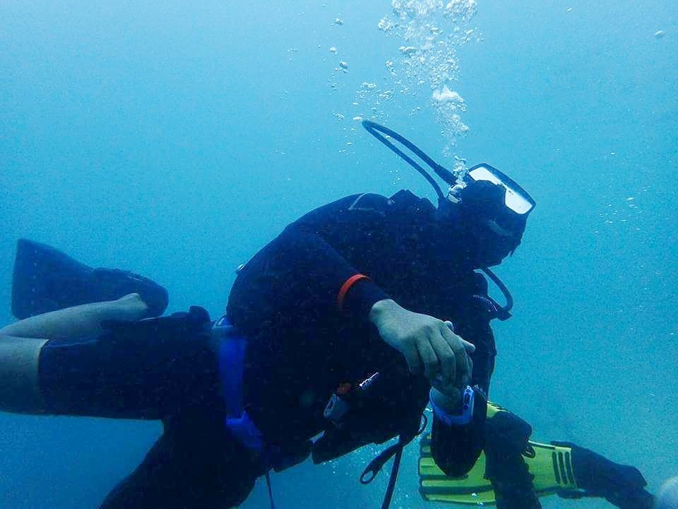 faqeerrrr's tweet photo. Your only limit is you.
#divewithme #scuba360 https://t.co/3OQ8KkkQcc