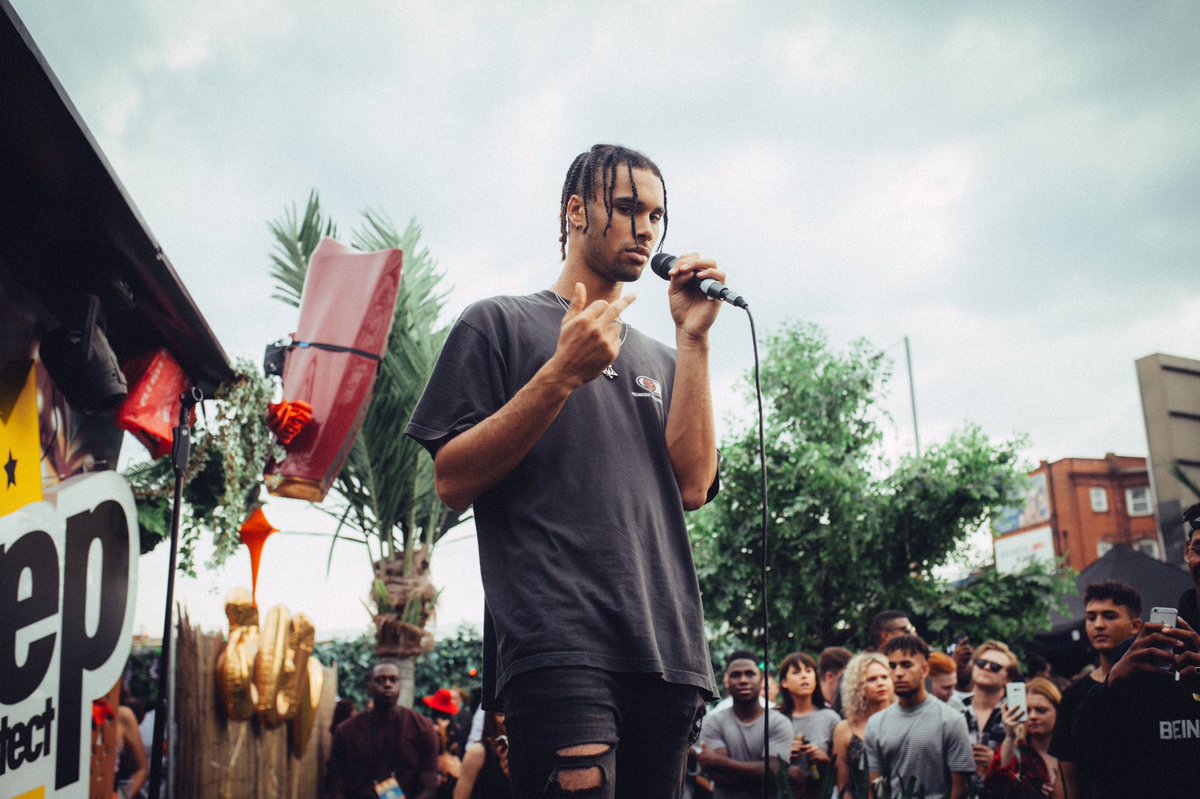 santinolesaint's tweet photo. ???? // 🌩@IdiotSavantLDN @SBTVonline @SBTVSumCookout @CrepProtect 🌩 love &amp; thanks to everyone who came down - NEW MUSIC COMING VERY SOON 🌹 https://t.co/zfc5G1OfD5