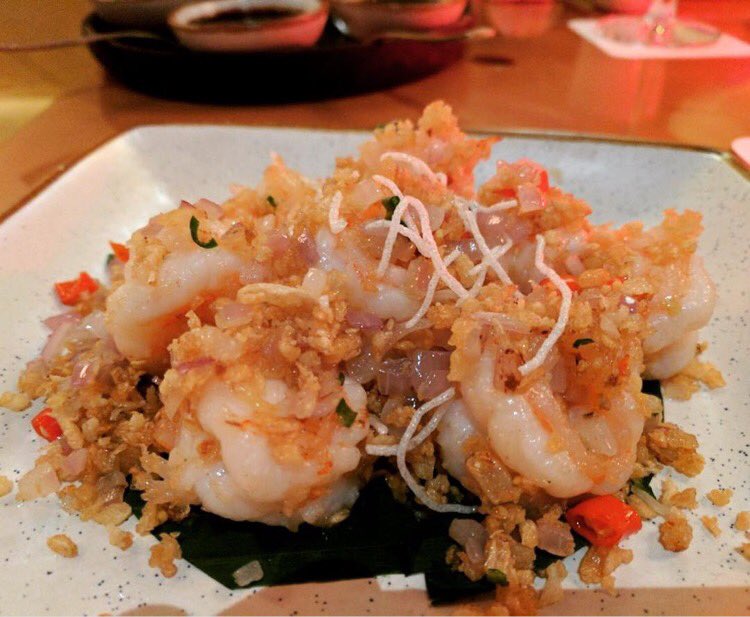 Simplistic flavours, exotic taste.
. . .
#Repost <a href="/bluebird_sns/">？</a> 
Aromatic Prawns