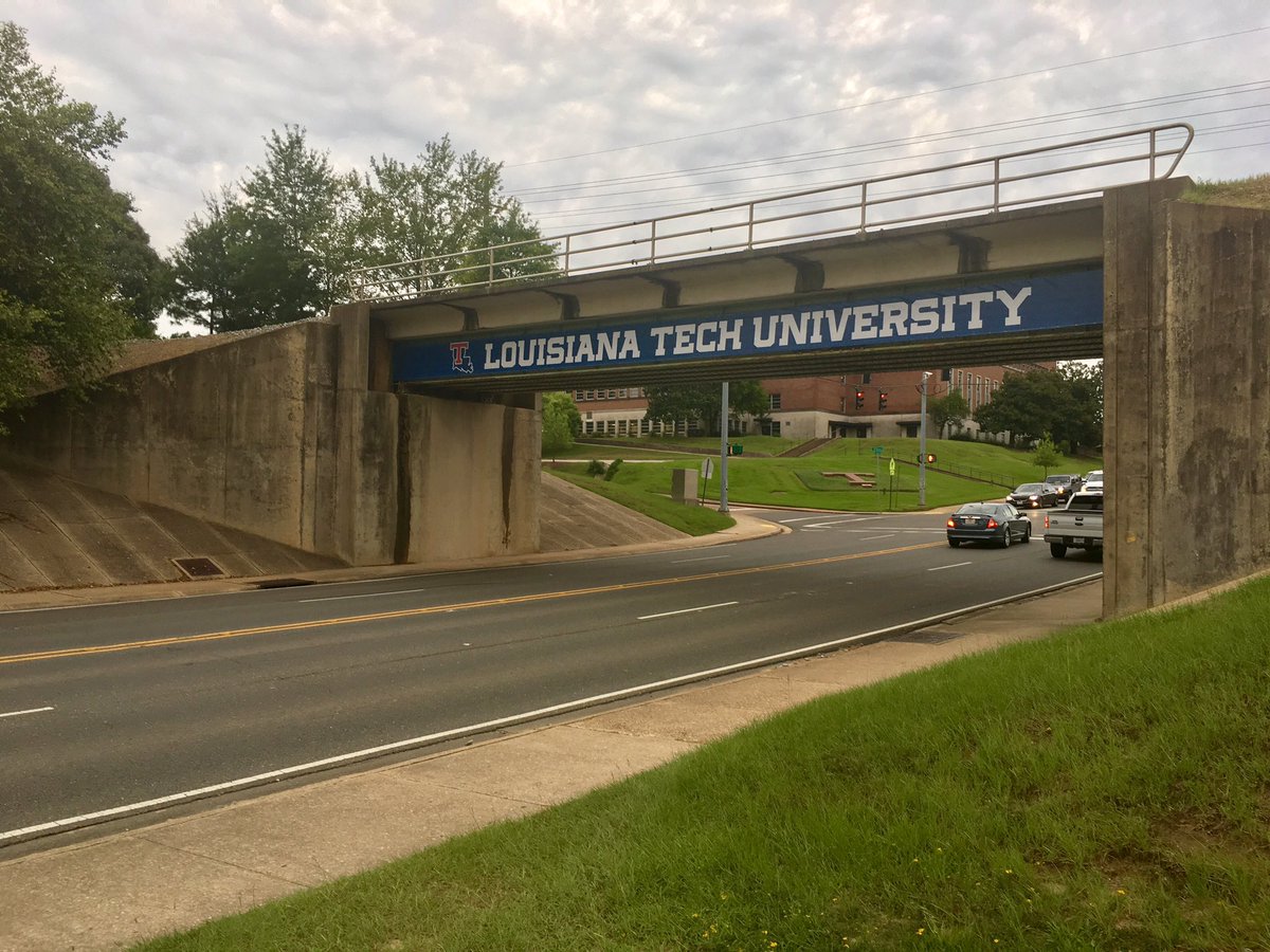 lkguice's tweet photo. New signs up to welcome students, faculty &amp; visitors to campus. #WeAreLATech #EverLoyalBe https://t.co/9uLf7w0a3y