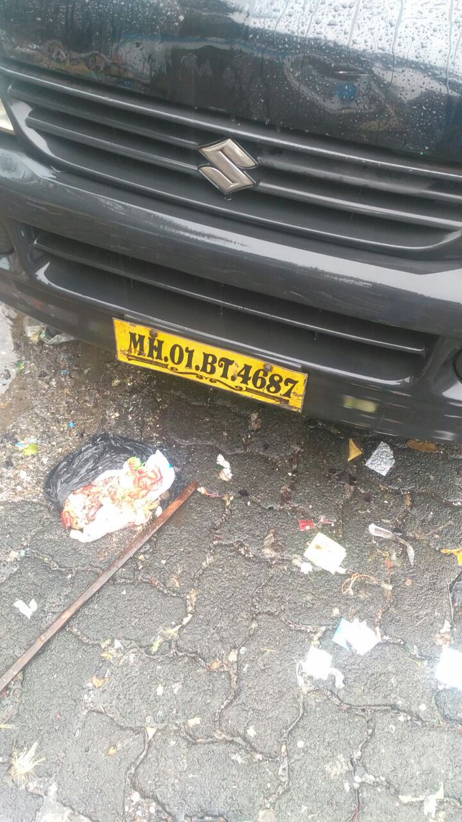 tejas9273's tweet photo. My familiy is stuck in worli. #MumbaiRains #MumbaiPolice  pls track their location. They are on the way to INS Hamla https://t.co/txMskvhVNl
