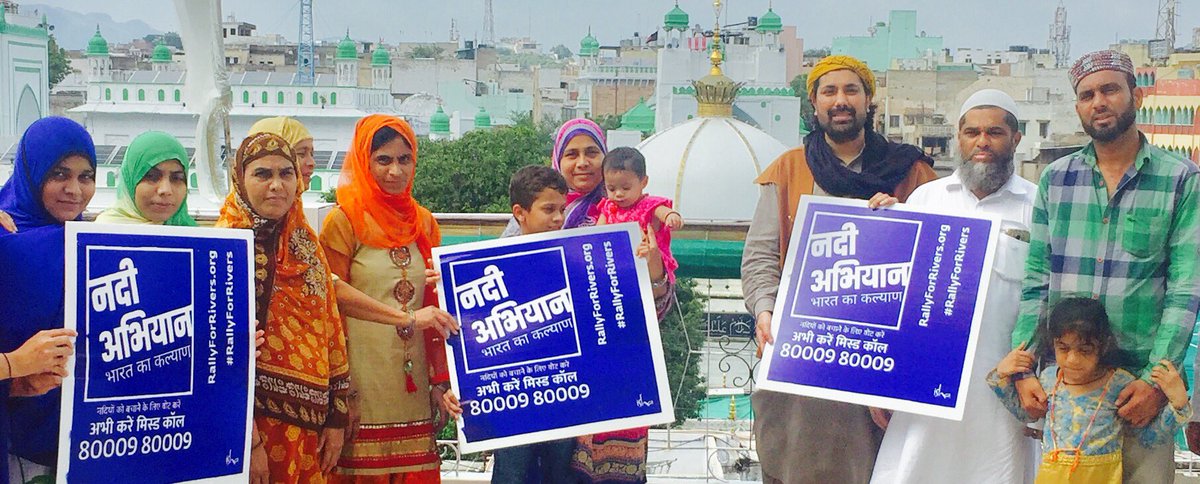 sufimusafir's tweet photo. We from #Ajmer #DargahSharif @ChishtyAjmer support #RallyForRivers @ishafoundation Request all to give a miss call on 8000980009 #SaveRivers https://t.co/Q1B98jore3