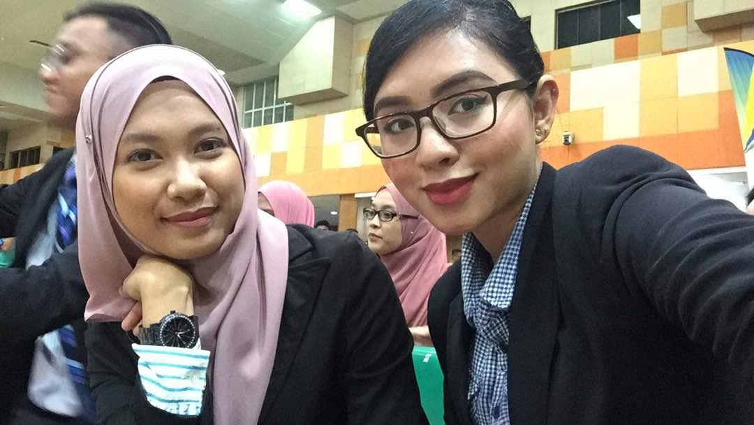 aisari_m's tweet photo. Fasi cantik and sportingπ
Anyway thnks fasi jaga kitorang sepanjang minds ni.
#MINDS17 abam fasi mc malam ni sporting gilerr haha https://t.co/Edl8jPfBA6