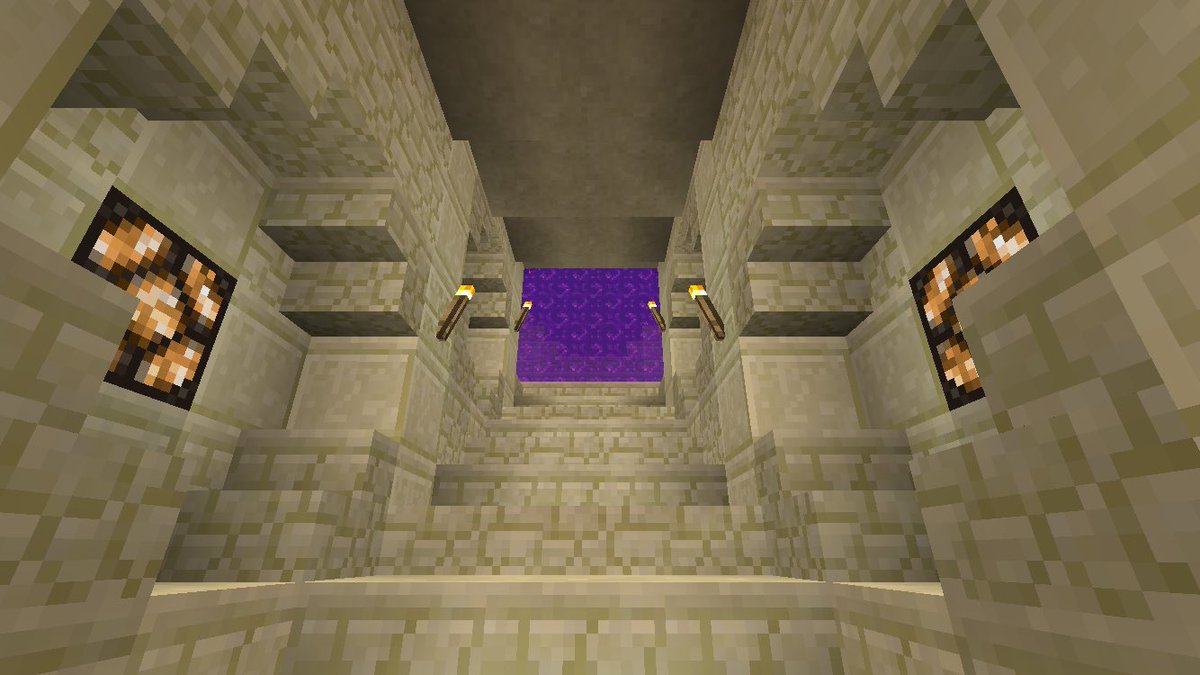 マインクラフト情報 写真集 على تويتر 砂漠に駅作ってみた 砂漠に他の駅と同じようなモデルの駅を作ると周りの景色と合わないと思い エジプトの古代遺跡のような駅を作ってみました この場所に作る駅にはネザーゲートを付ける予定でネザーゲートの紫を使用し正面