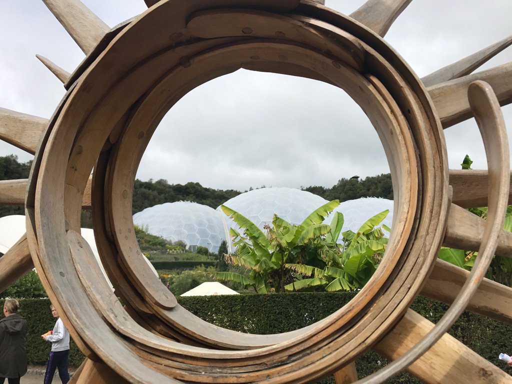 dafgsj's tweet photo. #edenphotocomp we live on a small blue dot! https://t.co/WNSUVSA6b1