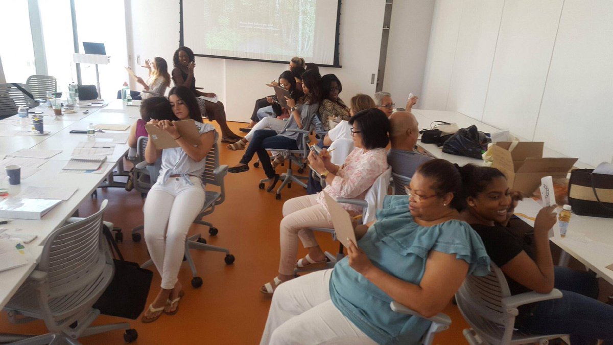 EdithSICU's tweet photo. People development is the second pillar of the SICU House  #teamwork #engagement QualityRN_NYP @QueenofHeartNYP @HeadRNColumbia https://t.co/pEFuf30v50