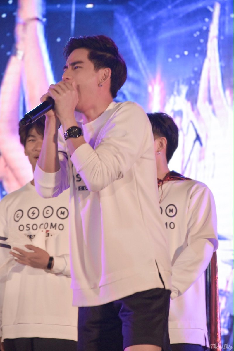 mtbtharnthip's tweet photo. [170826] สายว๊ากต้องมา @ImerbSittiwat #toeysittiwat #คนของเต้ยสิทธิวัฒน์ https://t.co/AqFZJNNkjL