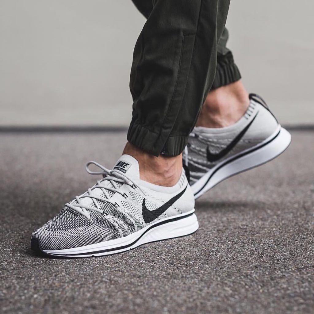 nike flyknit trainer pale grey